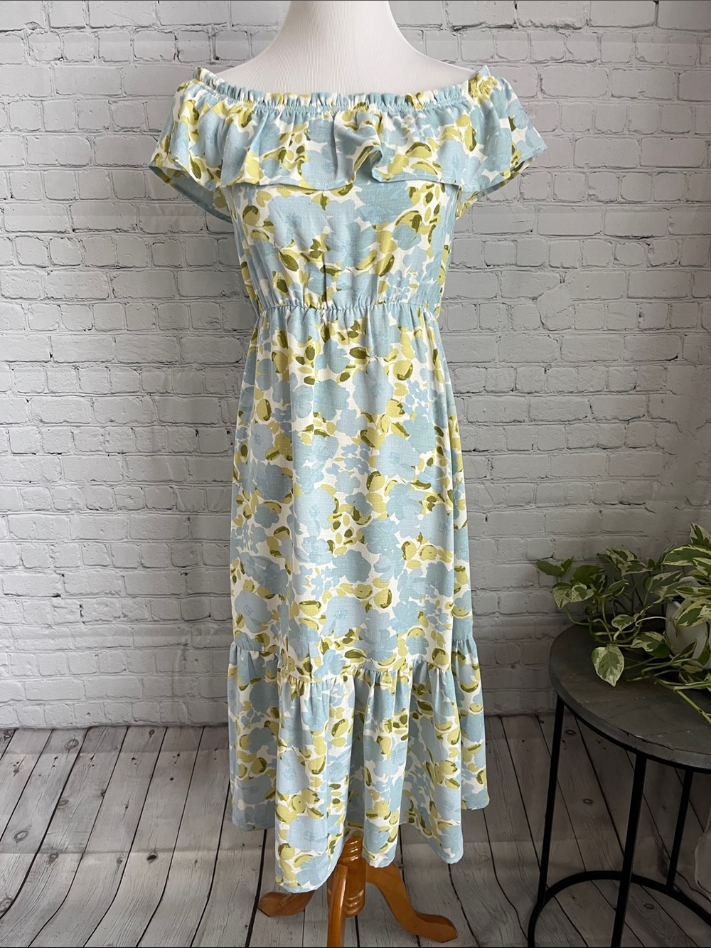 Adore Me Off-Shoulder Floral Midi Dress in Light Blue and Yellow